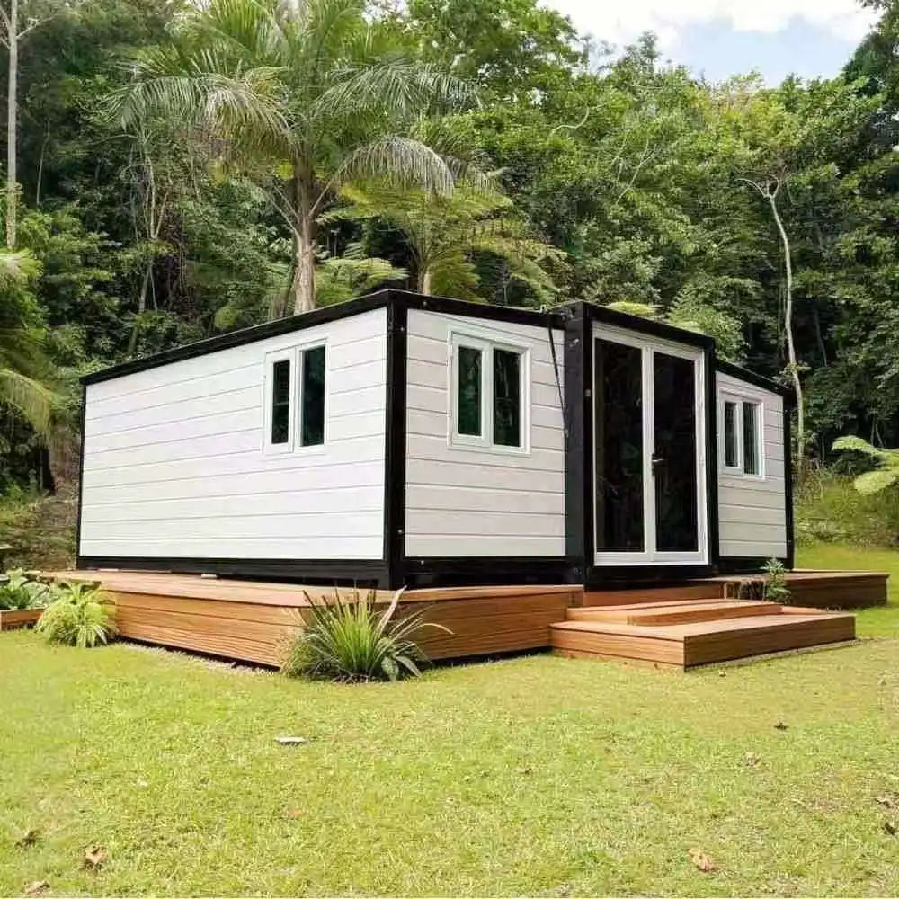 Customized Prefabricated Container House  2 3 Bedrooms Luxury T Tiny Home  20ft 40ft Portable Modular Mobile Garden Rooms