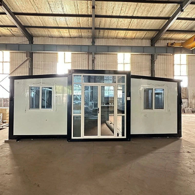Prefab Folding Room Container House 2 4 Bedroom Modern Tiny House 20ft 40ft Expandable Mobile Office For Outdoor Hotels Villas