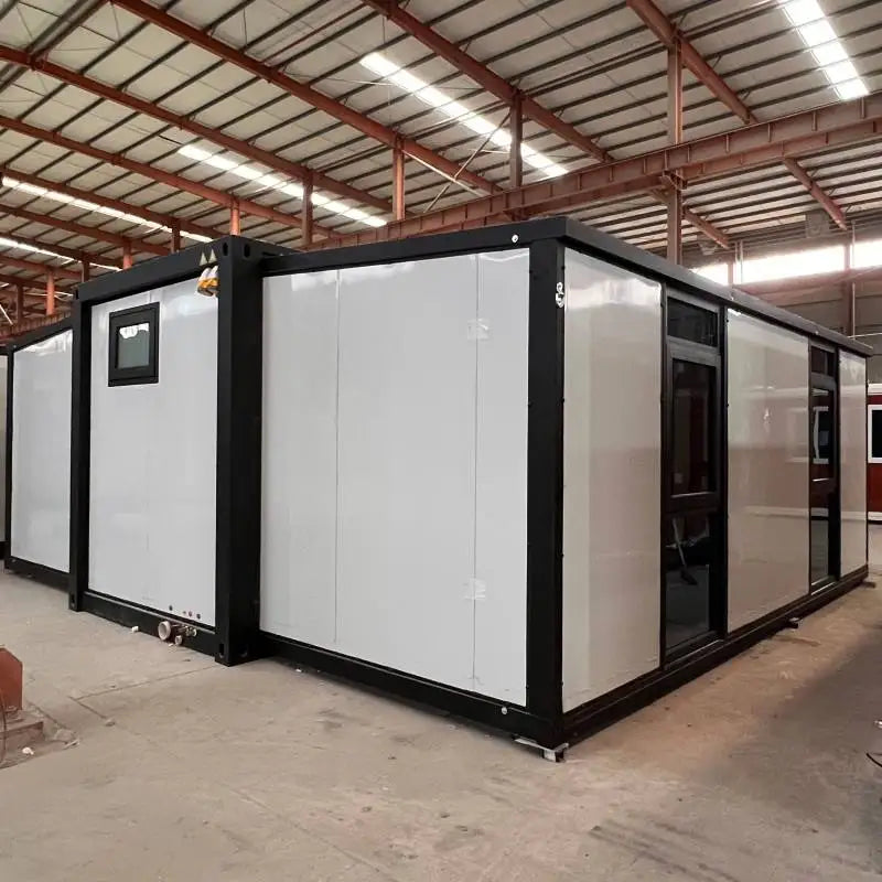 Customized Prefabricated Container House  2 3 Bedrooms Luxury T Tiny Home  20ft 40ft Portable Modular Mobile Garden Rooms